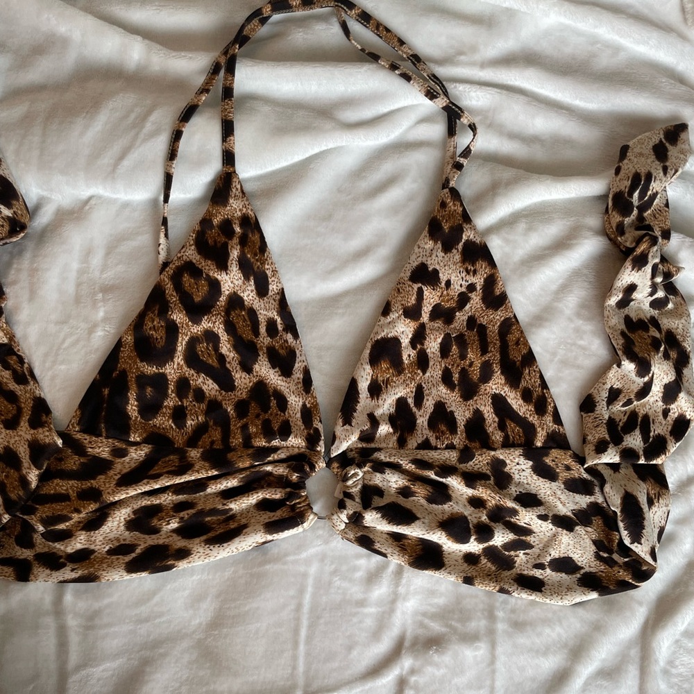 Cheetah print crop top